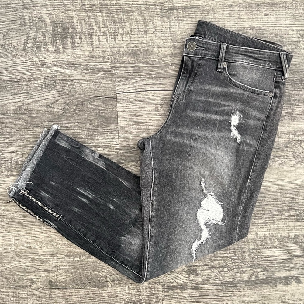 True Religion Sara Mid Rise Cigarette Distressed Women’s Jeans Grey Black Sz 31